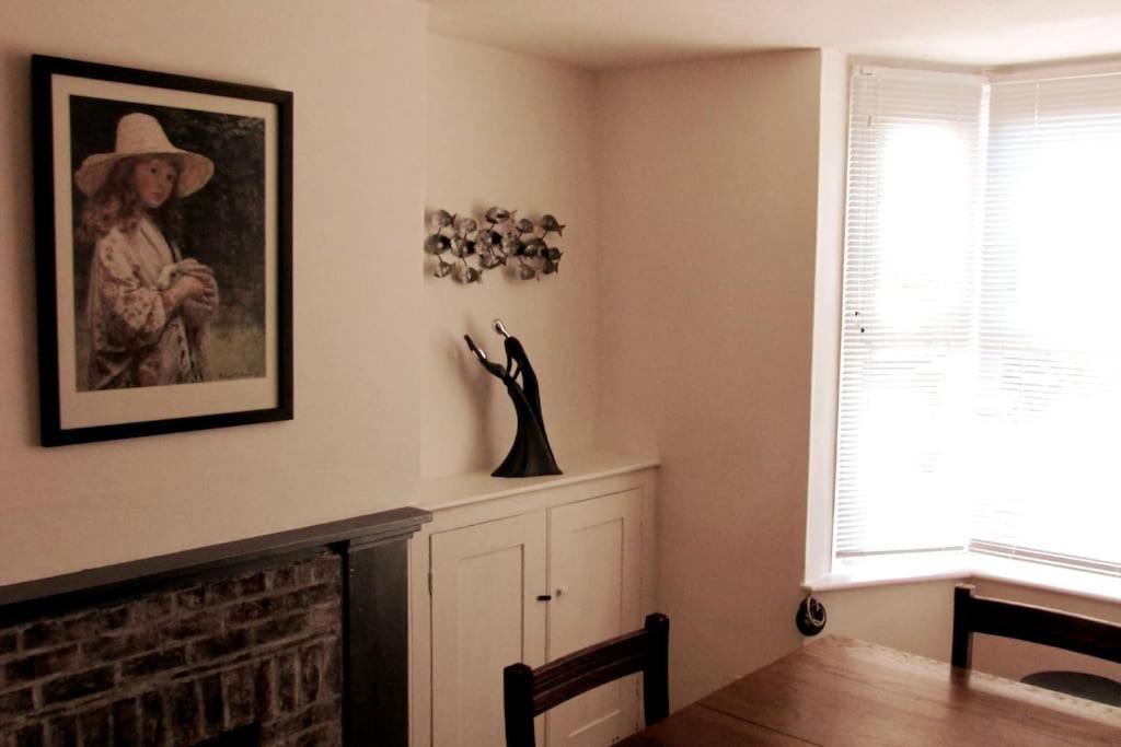 Welcoming Cottage In Chichester Near City Centre Экстерьер фото