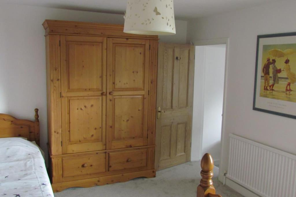 Welcoming Cottage In Chichester Near City Centre Экстерьер фото